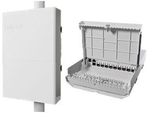SWITCH MIKROTIK 310-1G-5S-4S+OUT 5SFP + 4SFP+ S/F